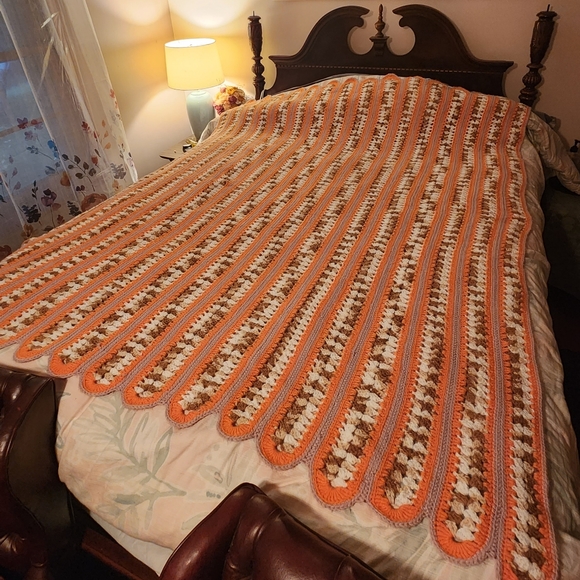 Vintage Handmade Crochet Blanket - Picture 5 of 11